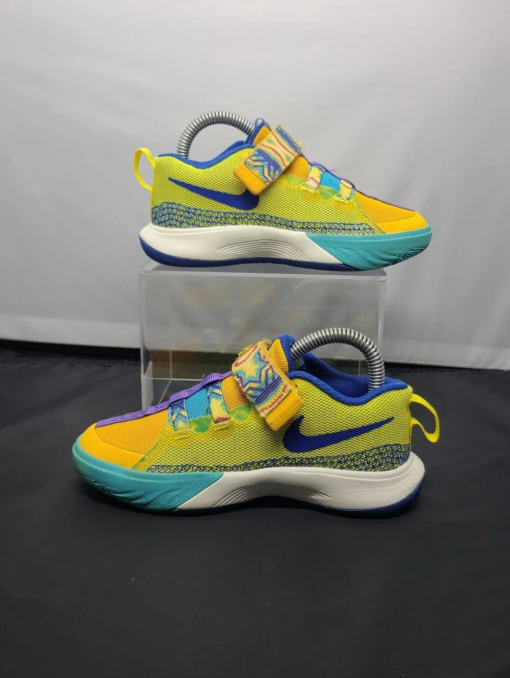 Nike Kyrie Flytrap VI 6 Limited Edition Shoes Yellow Spongebob- kids size 13C